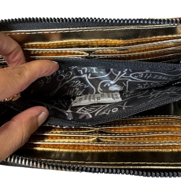 Betsey Johnson Black Floral Wallet - Picture 7 of 12